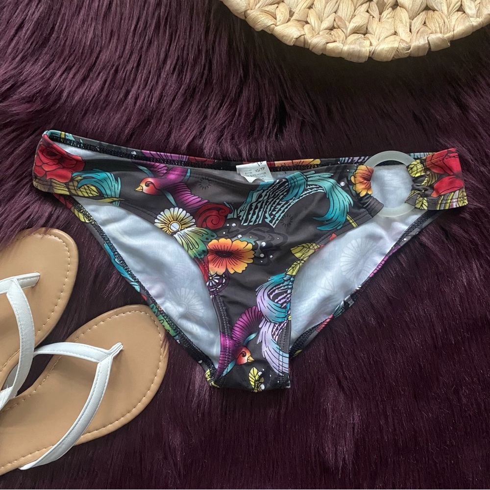 🍓 BAMBOO ISLAND Floral & Sparrow Bikini Bottoms
